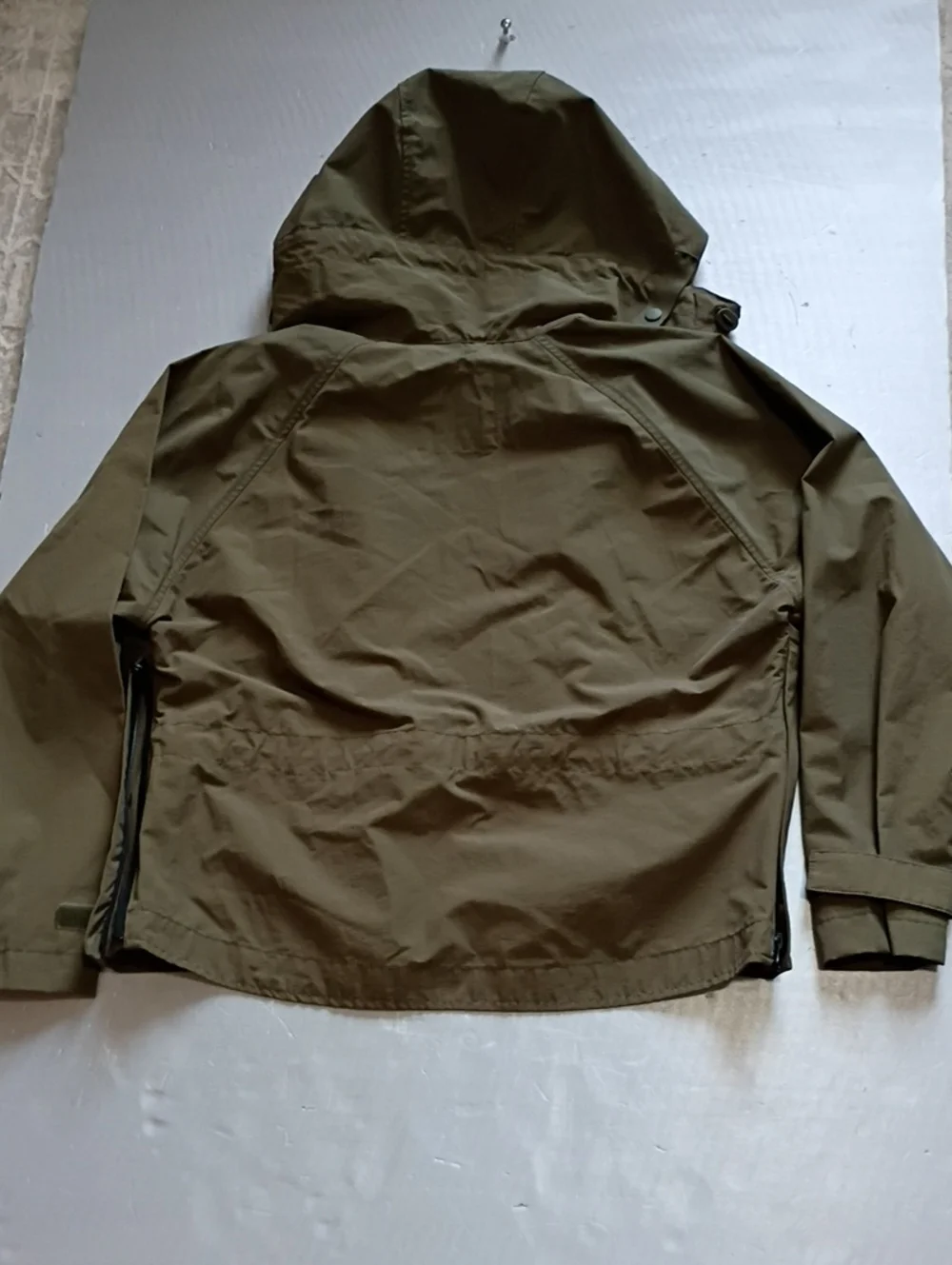 GAP  Olive Hooded Windbreaker Jacket 10/12 Youth
